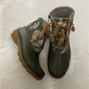 NEW without Box-SPERRY Camouflage Waterproof Rubber Boots 7M